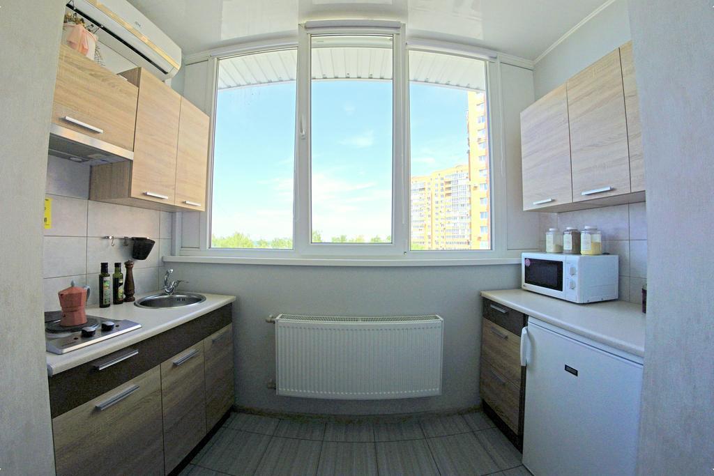 54A Tselinogradskaia Str At Alekseevka Underground Charkov Buitenkant foto
